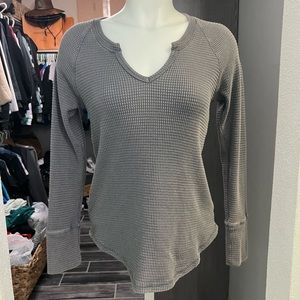 NWT Knox Rose Gray Long Sleeve